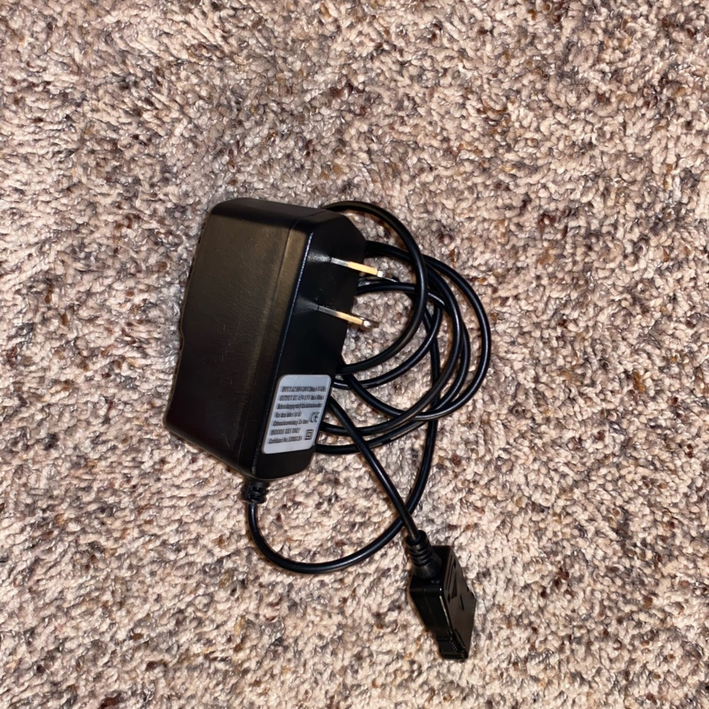 LG VX3400 Clamshell Flip Phone Cell Phone + Charger Vintage Retro Y2K - Picture 16 of 17